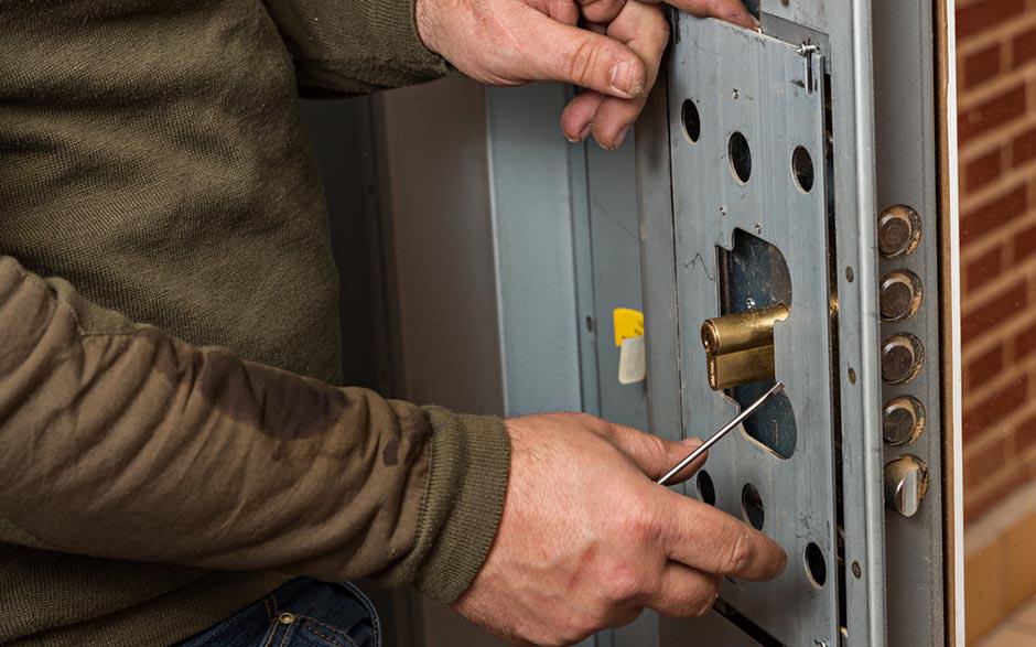 ouverture de porte prix La Ville-du-Bois